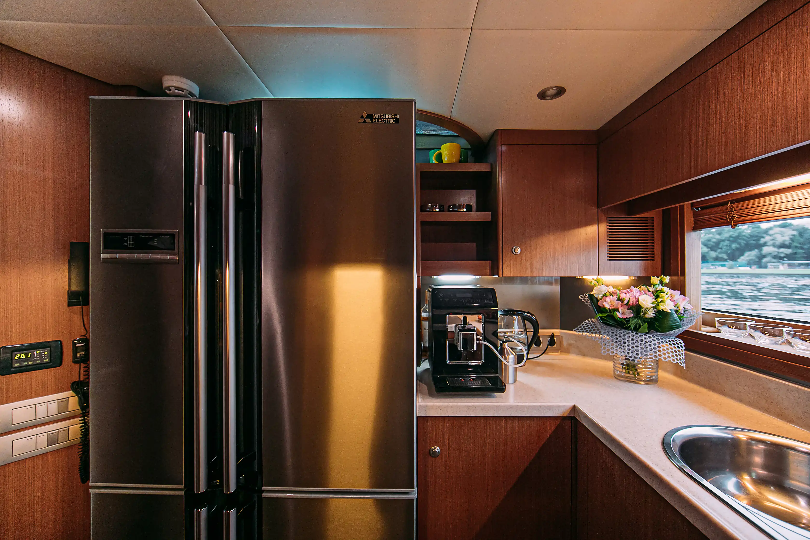 Яхта Atlantis 3 (Атлантис 3) image- 34